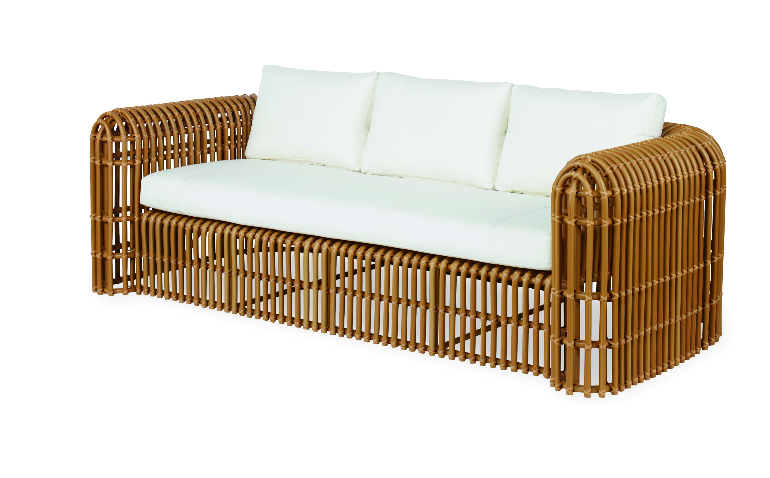 C7-D52-21 - Gio Outdoor Sofa