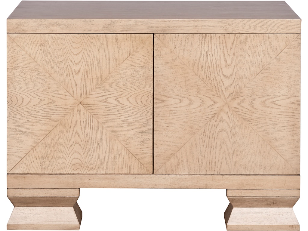 9372h-fi_ho Summit Chest - Image 1
