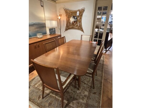 dining table with 6 chairs and 2 leaves (copy)