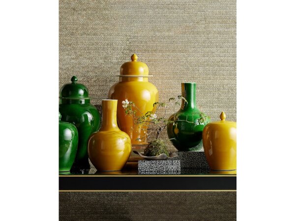 Imperial Green Long Neck Vase - Image 4