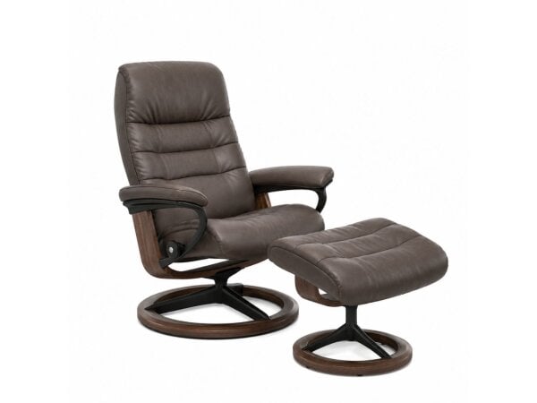 stressless® opal (large) signature base recliner with ottoman