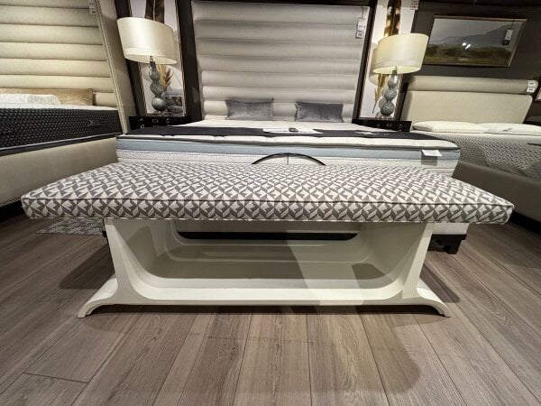 marni bench