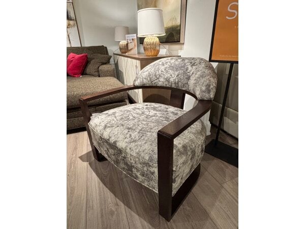 3680 leer chair (copy)